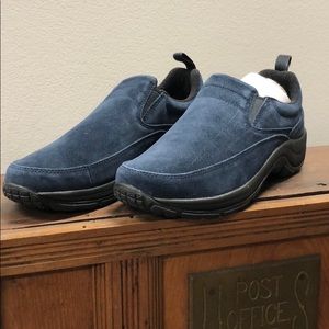 Ladies sz. 11 L.L.Bean llbean Navy Blue Shoes